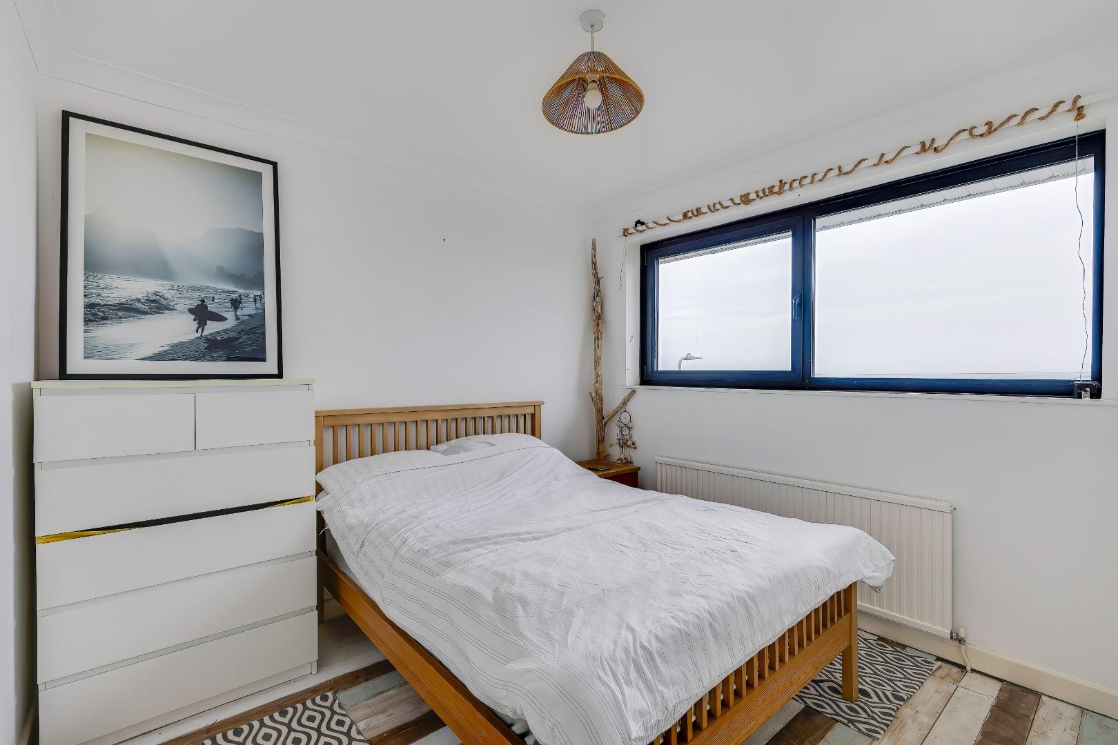 Seaview Drive, Ogmore-By-Sea, Vale of Glamorgan, CF32 0PB